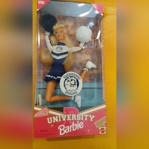 Barbie University of Connecticut Huskies Cheerleader 1996 Mattel - SEALED